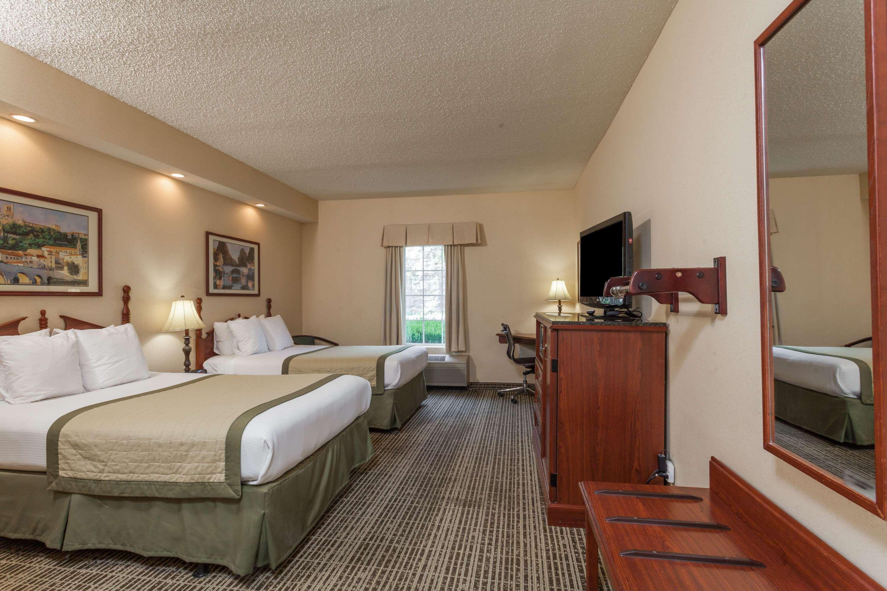 Baymont By Wyndham Maury 2*