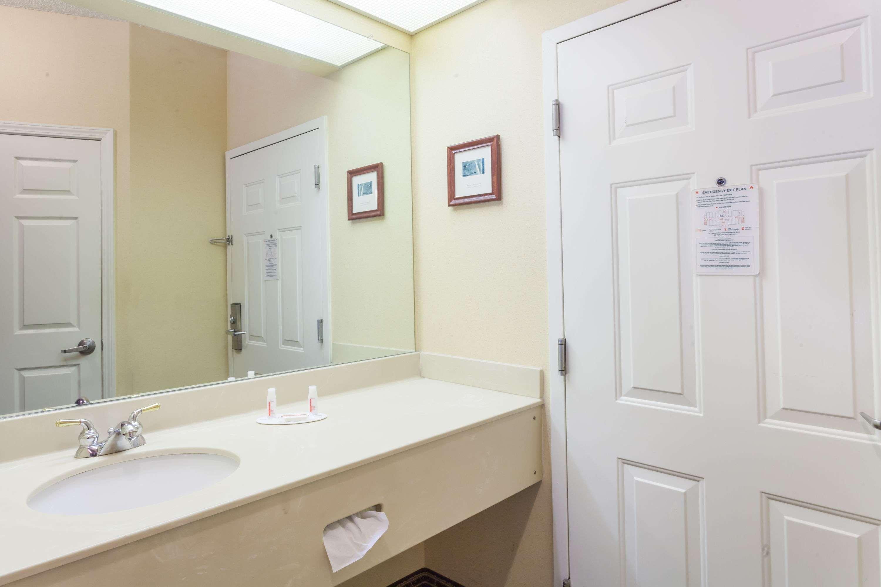 Baymont By Wyndham Maury Hotel Columbia