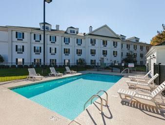 Hotel Baymont By Wyndham Maury